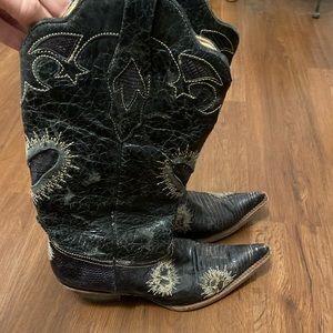 Women’s size 8 corral boots